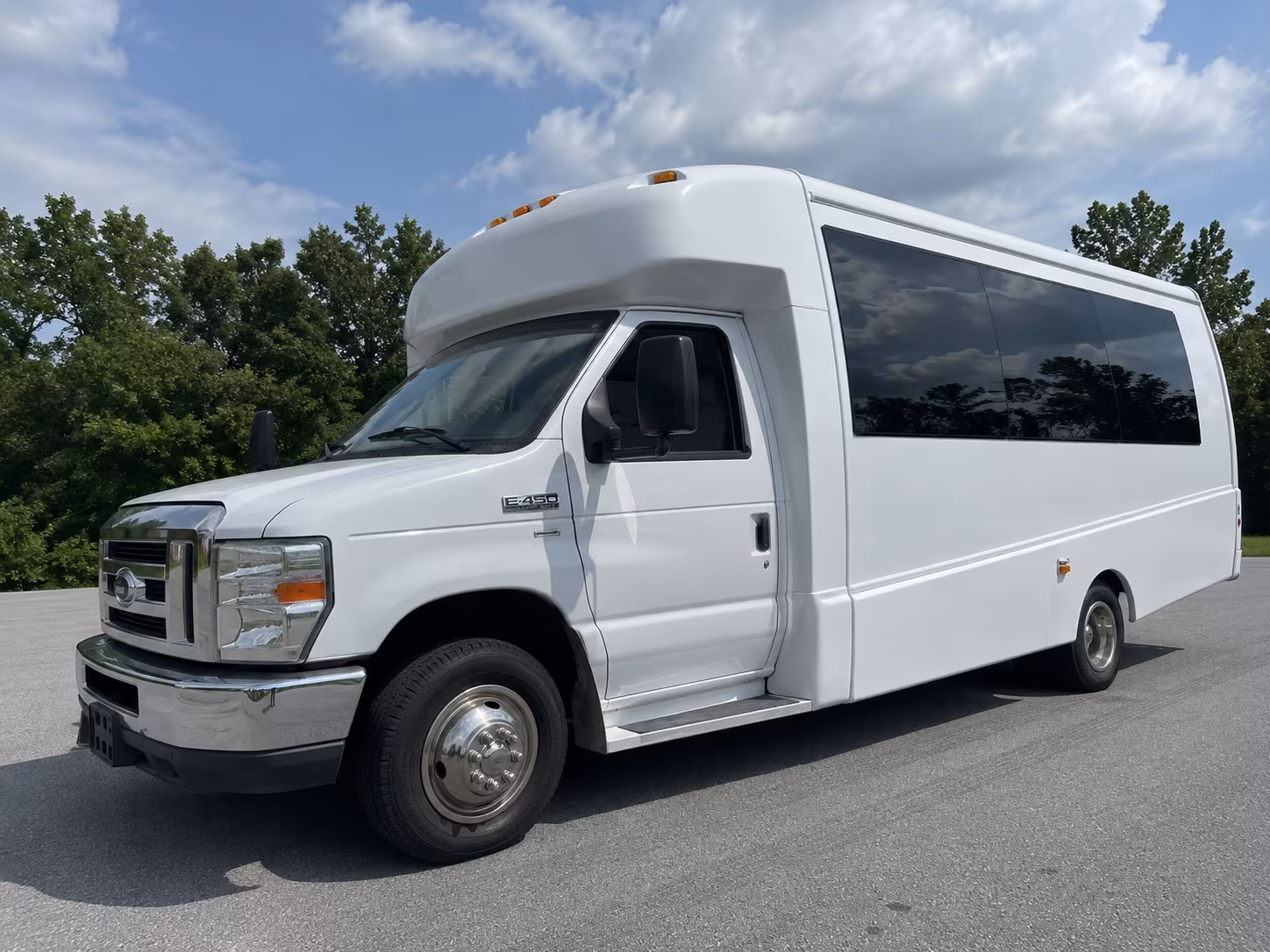 airport transfer buses for wedding guests flying into dfw or love field