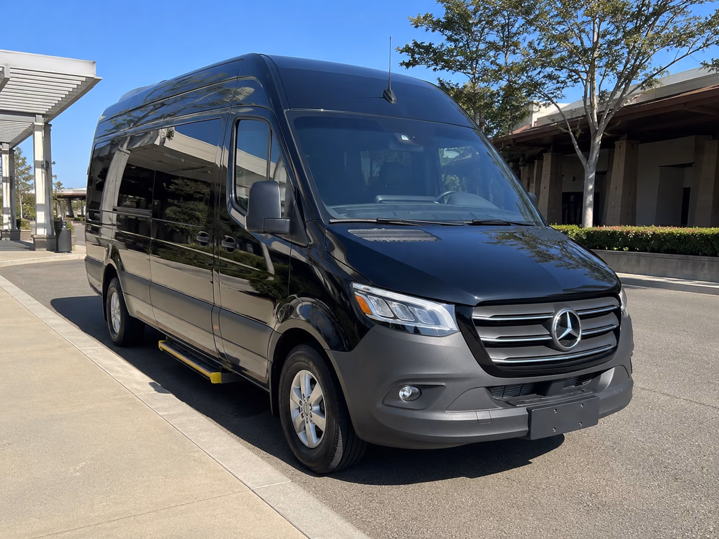find the perfect transportation for your next convention or trade show 3