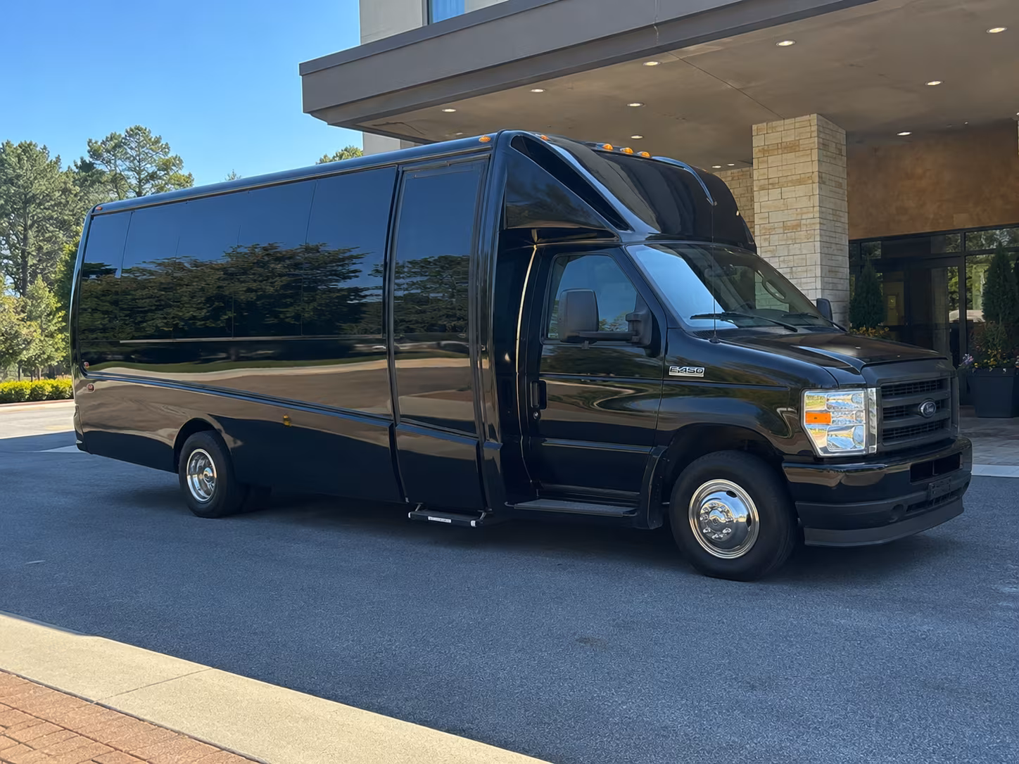 find the perfect transportation for your next convention or trade show 4