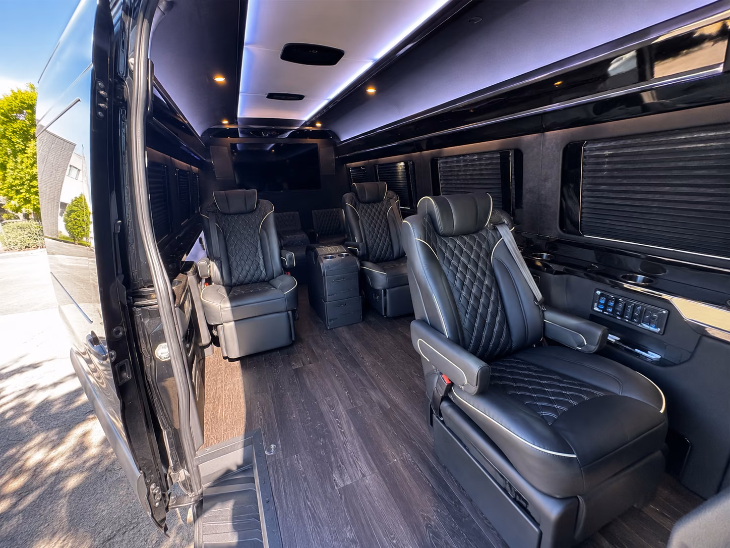 find the perfect transportation for your next wedding 4