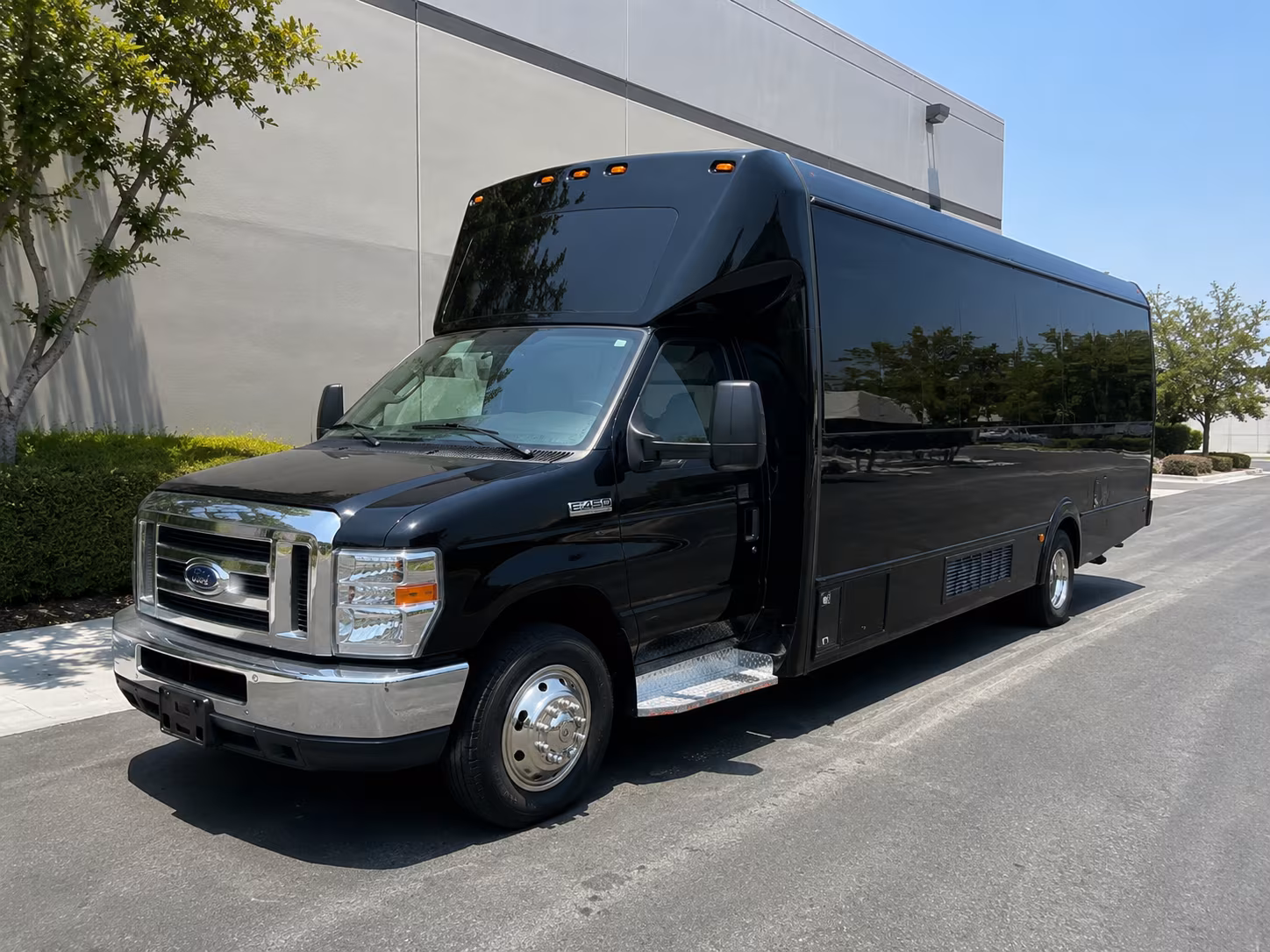 garland party bus